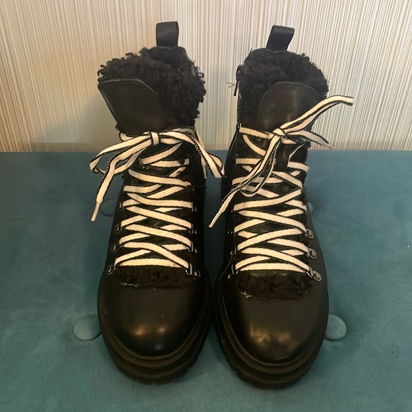 Women’s combat boots size 7 1/2 - Picture 2 of 8